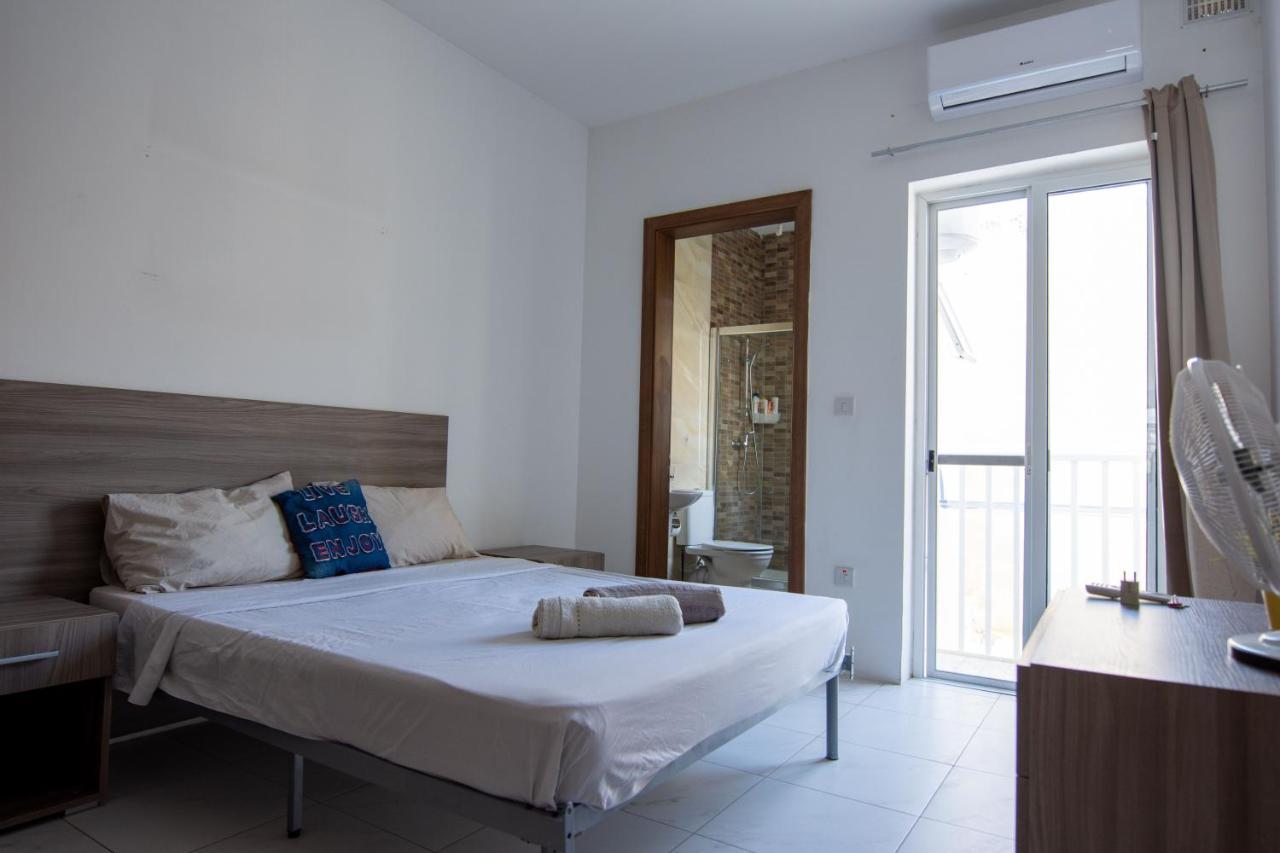 Seafront Room Msida Exterior foto